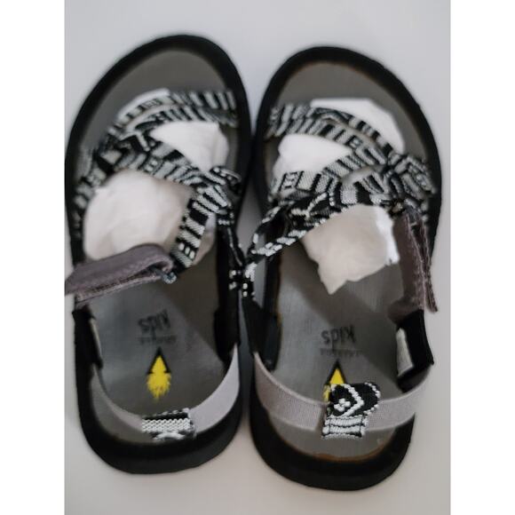 Volatile Kids Size 12 Black Kiwis Strappy Adjustable Sandals Outdoor - Picture 8 of 10